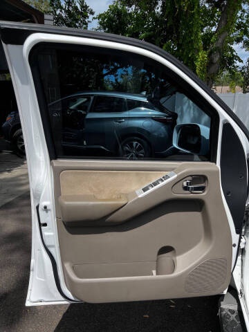 2011 Nissan Pathfinder SV