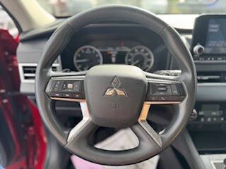 2024 Mitsubishi Outlander ES