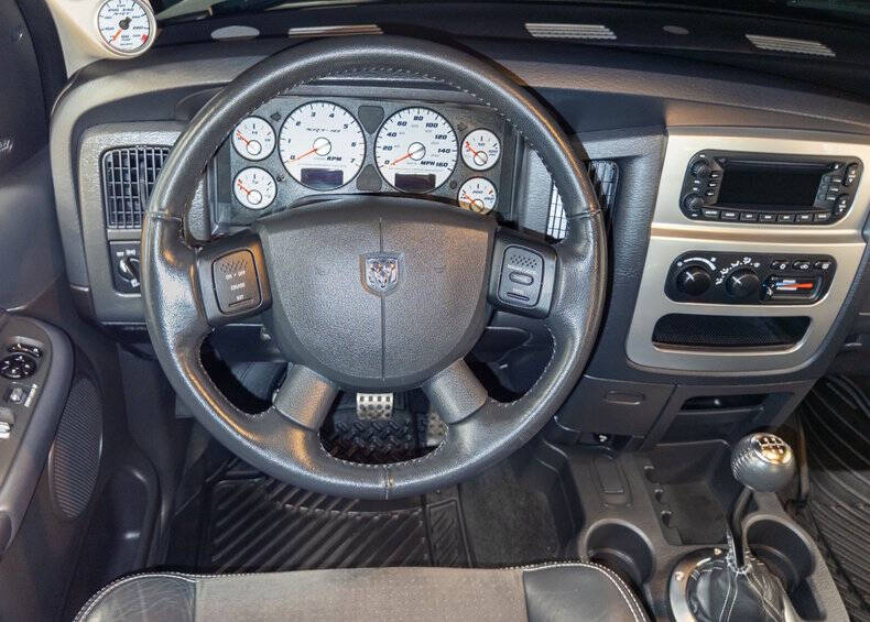 2005 Dodge Ram 1500 SRT-10
