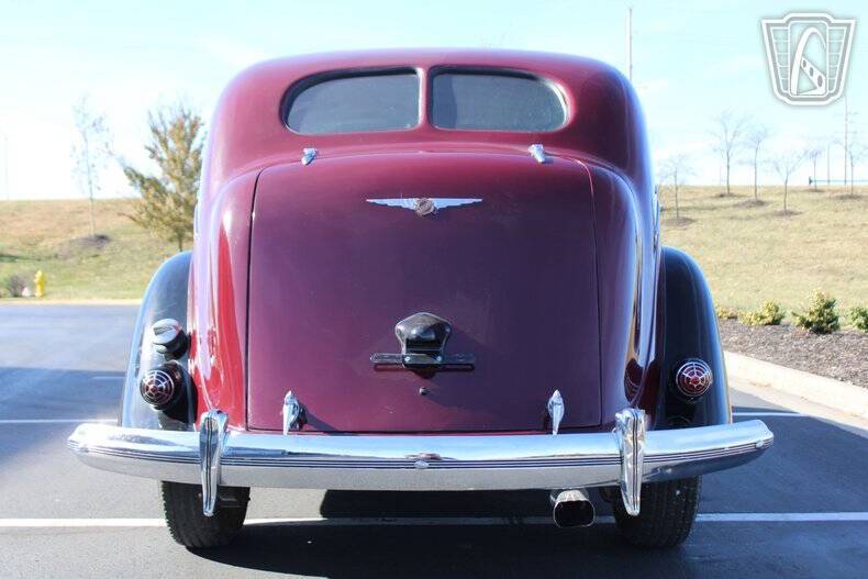1936 Chrysler Airflow