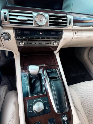 2013 Lexus LS 460