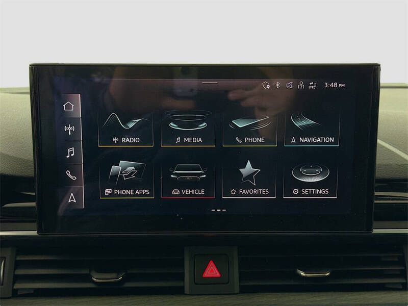 2021 Audi A4 quattro Premium 40 TFSI