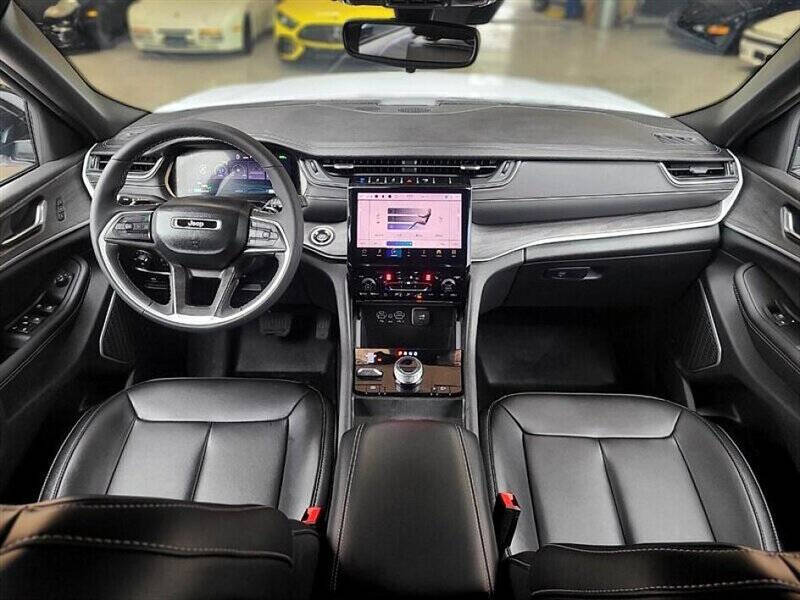 2024 Jeep Grand Cherokee Anniversary Edition 4xe