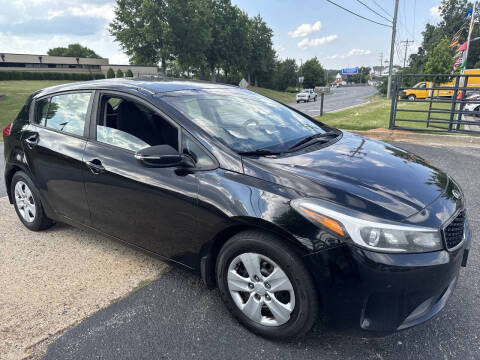 2017 Kia Forte5 LX
