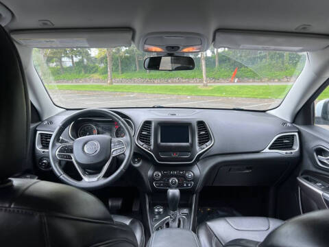 2019 Jeep Cherokee Latitude Plus