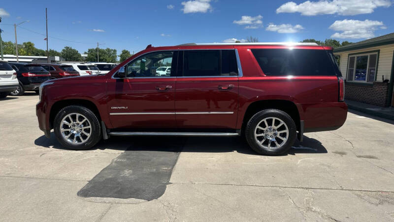 Used 2016 GMC Yukon XL Denali with VIN 1GKS2HKJ1GR251577 for sale in Mcpherson, KS
