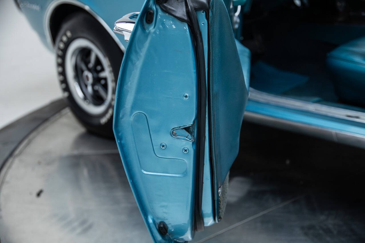 1968 Pontiac Firebird 79