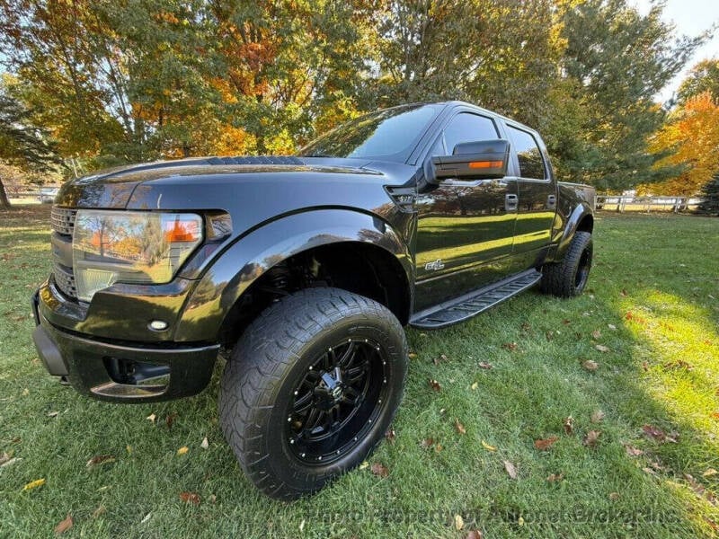 2013 Ford F-150 SVT Raptor photo 2