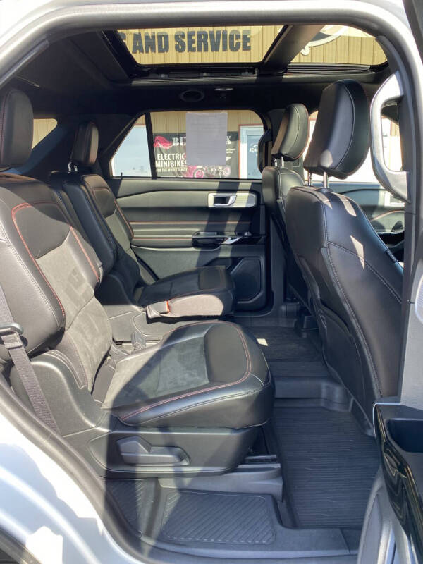 2022 Ford Explorer ST-Line