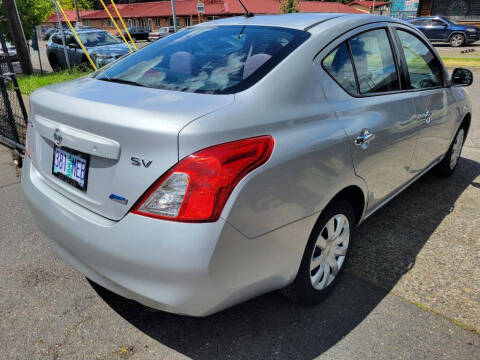 2012 Nissan Versa