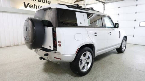 2023 Land Rover Defender 110 SE