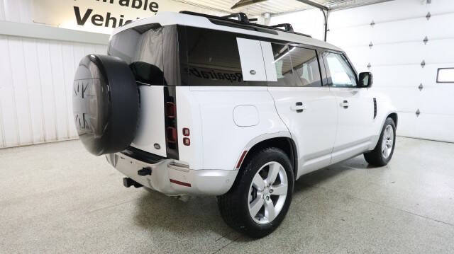 2023 Land Rover Defender 110 SE