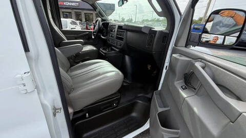 2021 Chevrolet Express 2500
