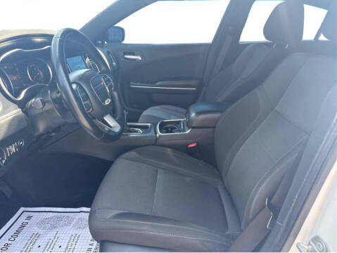 2017 Dodge Charger SXT