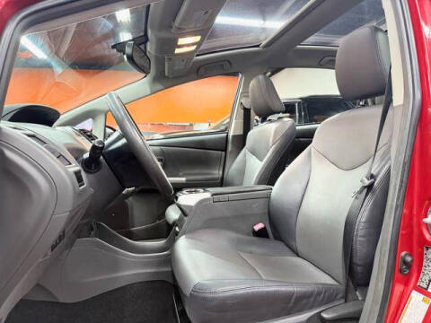 2012 Toyota Prius v Five