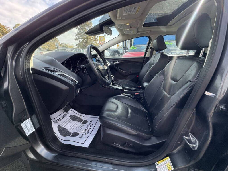 2017 Ford Focus Titanium