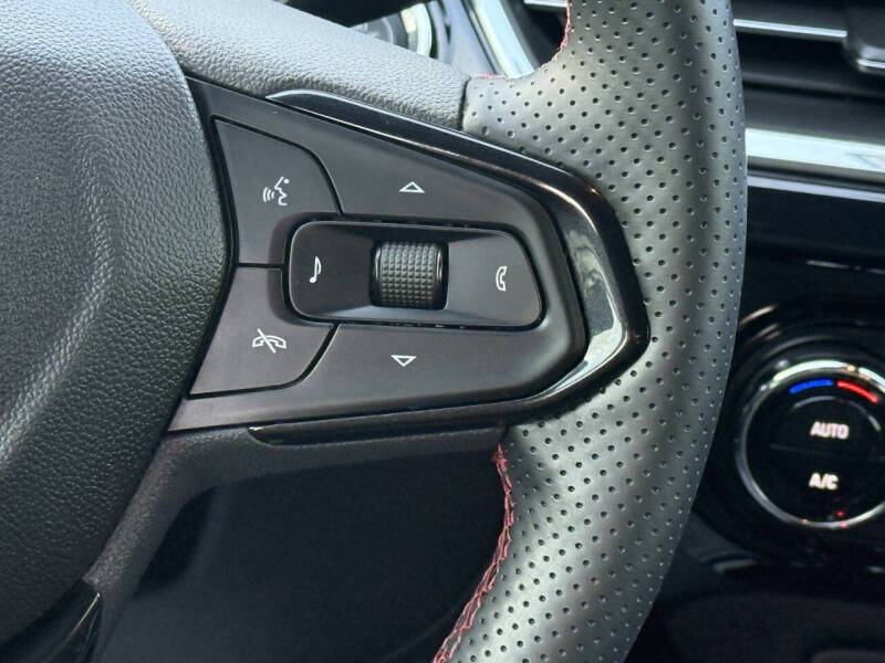 2025 Chevrolet Trax RS