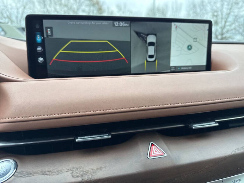 2024 Genesis Electrified G80 Advanced