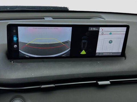 2024 Genesis GV70 2.5T Standard