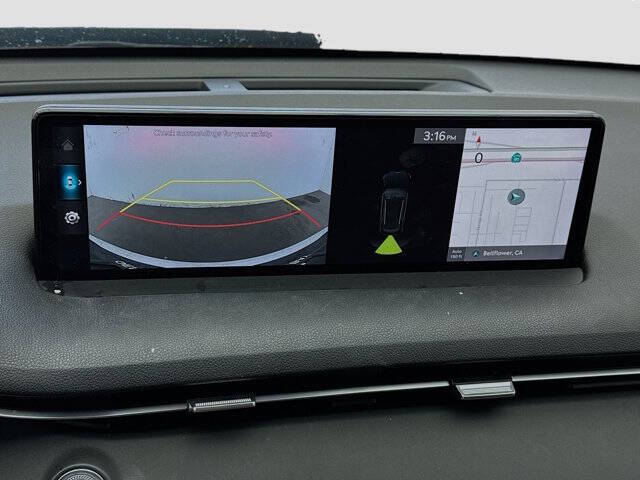 2024 Genesis GV70 2.5T Standard