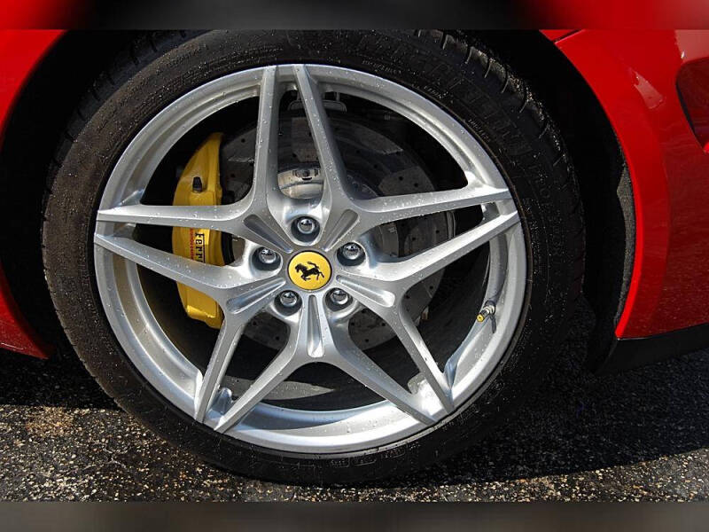 2016 Ferrari California T