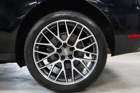 2020 Porsche Macan S