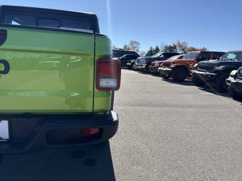 2026 Jeep Gladiator Sport