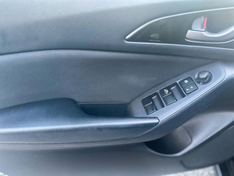 2016 Mazda MAZDA3 i Sport