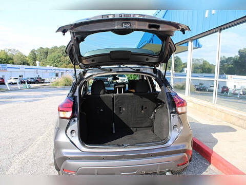 2022 Nissan Kicks SV