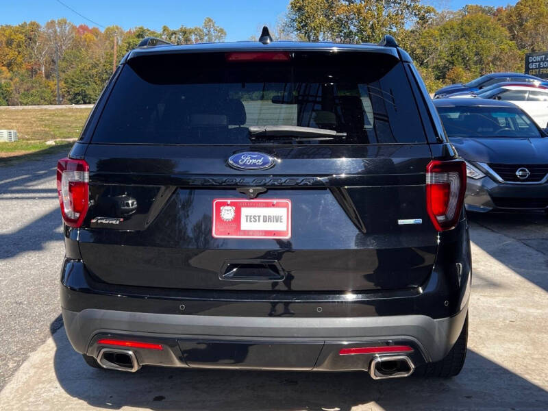 2016 Ford Explorer Sport