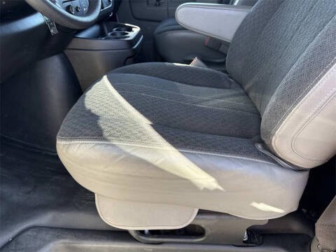 2024 Chevrolet Express 2500