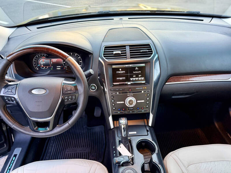 2016 Ford Explorer Platinum