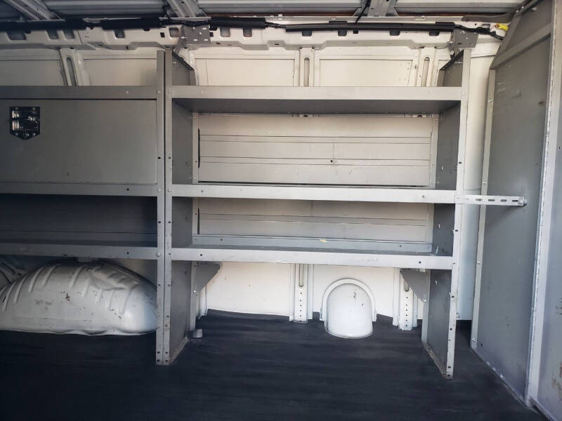 2024 GMC Savana 2500