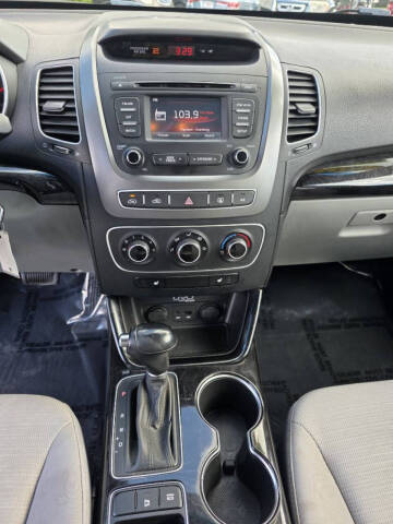 2015 Kia Sorento LX