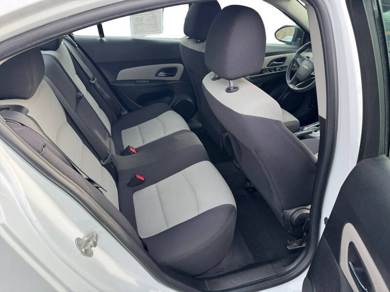 2014 Chevrolet Cruze LS Auto