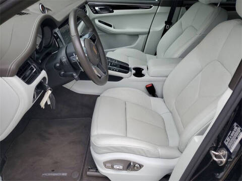 2020 Porsche Macan S