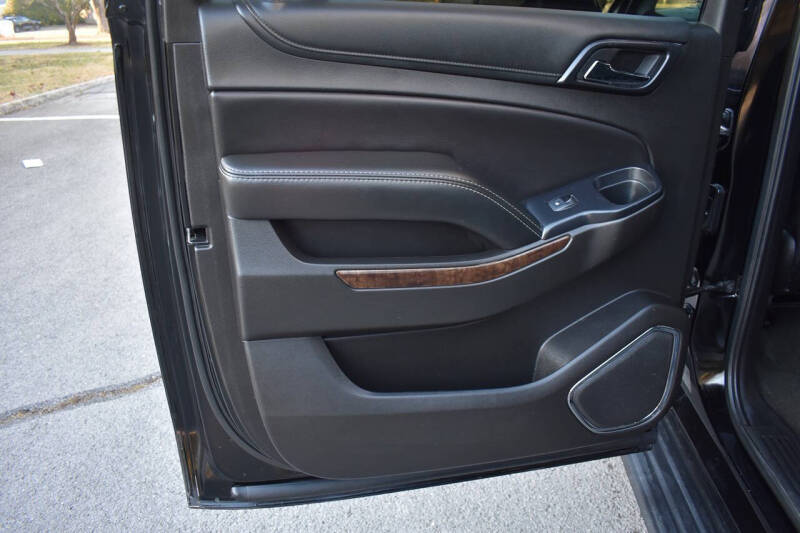 2017 Chevrolet Suburban LS