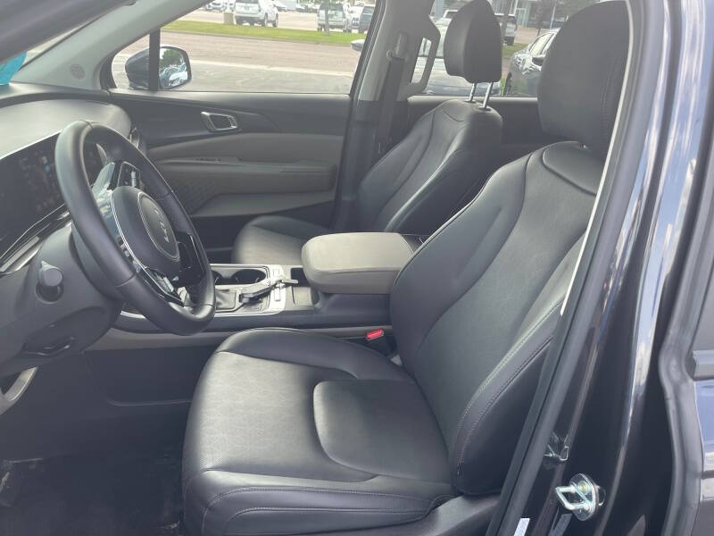 2026 Kia Carnival LXS