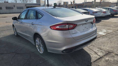 2016 Ford Fusion SE