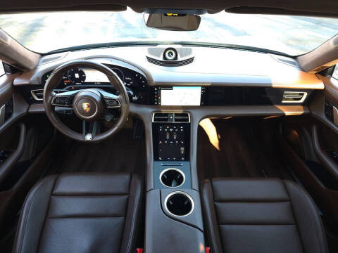 2020 Porsche Taycan Turbo