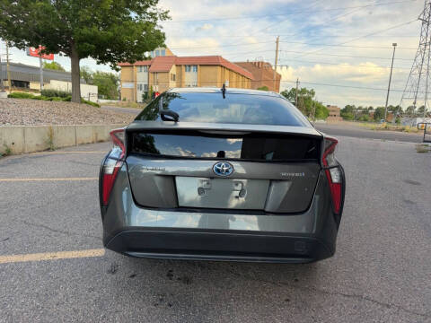 2016 Toyota Prius Three