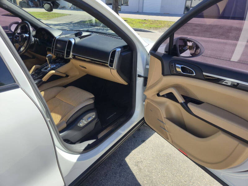 2016 Porsche Cayenne