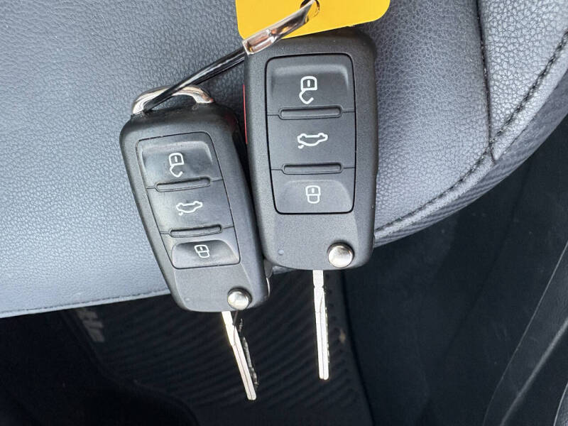 2012 Volkswagen Beetle 2.5L PZEV