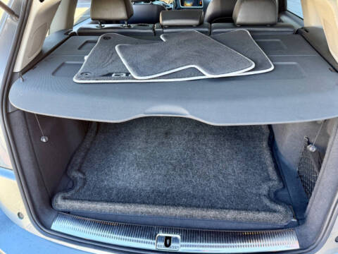 2011 Audi Q5 2.0T quattro Premium Plus