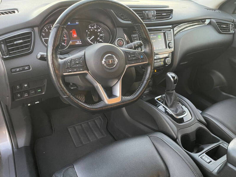 2022 Nissan Rogue Sport SL