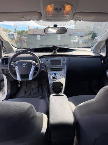 2012 Toyota Prius Three