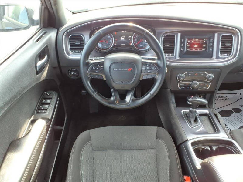 2015 Dodge Charger SE