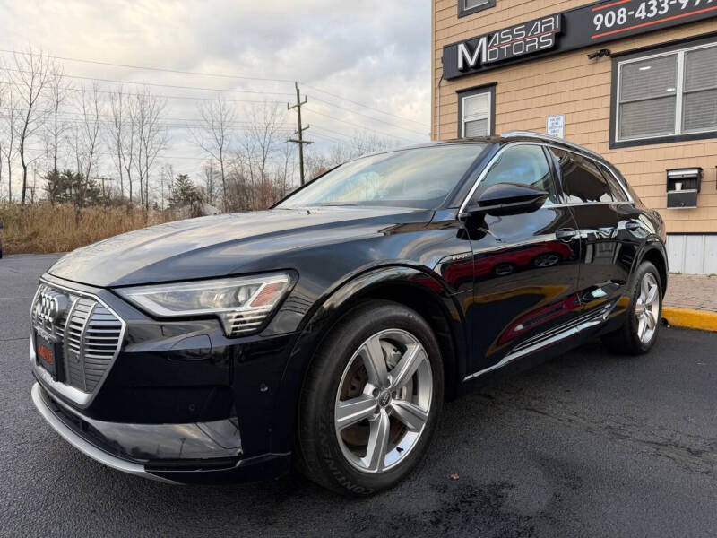 2019 Audi e-tron quattro Prestige