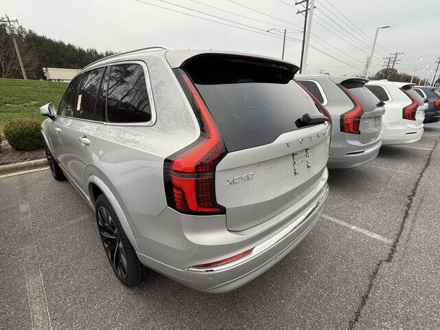 2025 Volvo XC90 B5 Plus Bright Theme 7P