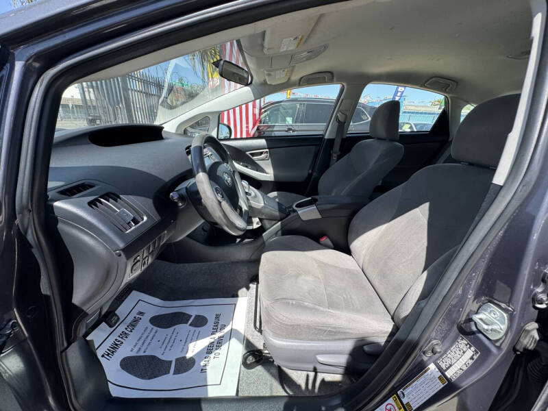 2014 Toyota Prius One